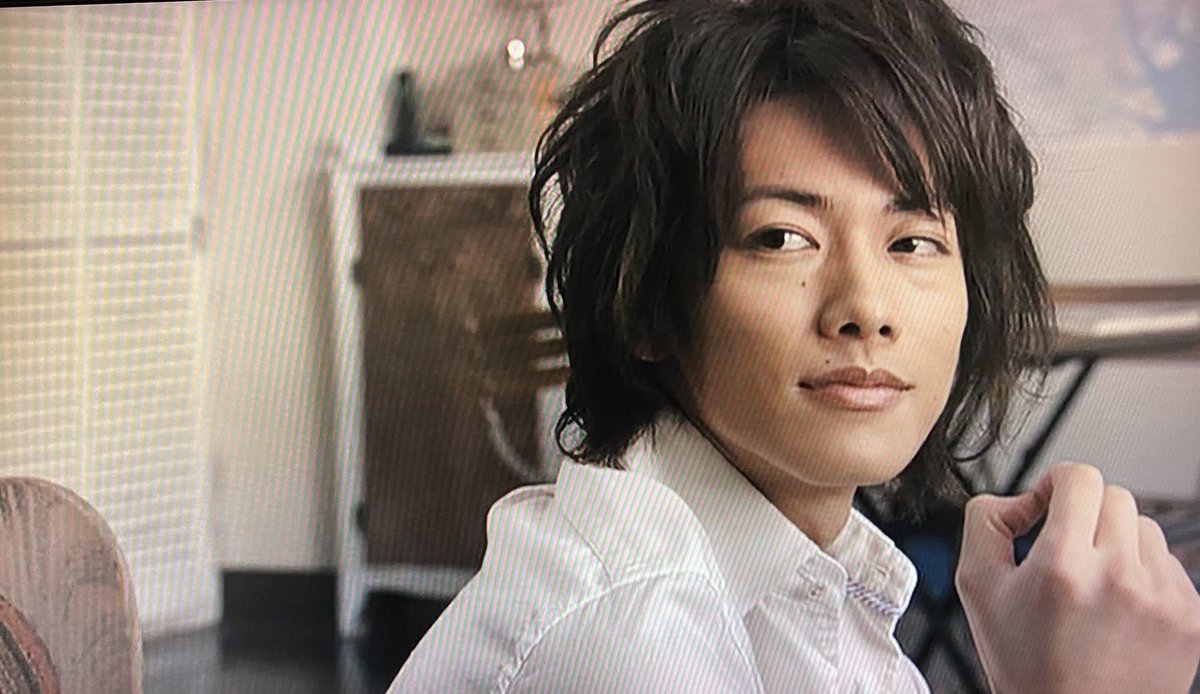 ts_et_yy's tweet photo. 何となく
可愛い健くん観たくなって
昨夜はこれ♡

今日も暑いけど
午後も頑張るぞー🌻

#佐藤健🎹
#MRBRAIN https://t.co/DyHqSNfyVz