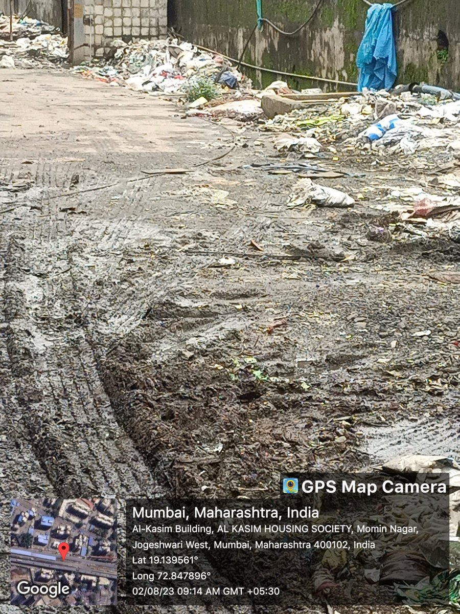 naderia_a's tweet photo. @mybmcwardKW @mybmc @mybmchealth @mybmcSWM @JogeshwariJ @TheFactNgo. Near momin nagar,metro service road construction running jogeshwari west 102. https://t.co/aisi5JnDDo