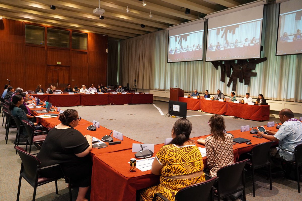 PIDP_EWC's tweet photo. Congratulations to the 24 fellows from the Pacific Islands Conference of Leaders (PICL)-member countries/territories/State of Hawai'i on the successful completion of the inaugural Resilient Pacific Islands Leadership #RPIL Program! https://t.co/kk91LnARbg
