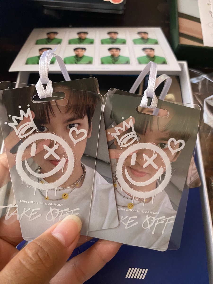 sino gusto trade hehe double chanwoo bag tag thing ano ba tawag nito hahahahahaha
