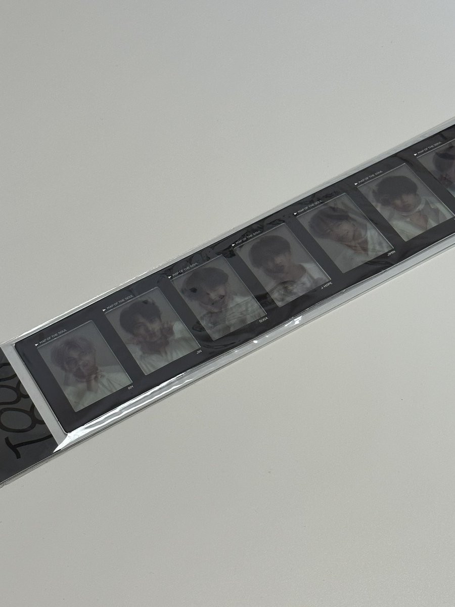 Transaction007's tweet photo. 방탄 굿즈
굿즈 모두 미개봉
방탄 콘서트 굿즈 스티커 앨범 책 양도합니다

방탄 아미 bts photocard 럽셀콘 뉴욕 유럽 남준 석진 윤기 호석 지민 태형 정국 위버스 윙즈 dvd 럭드 교환 2015 화양연화 온 스테이지 화온스 DVD 디비디 2017 2018 2019 2020 memories 공식 윙파콘 윙즈 https://t.co/j47FEpqjpJ