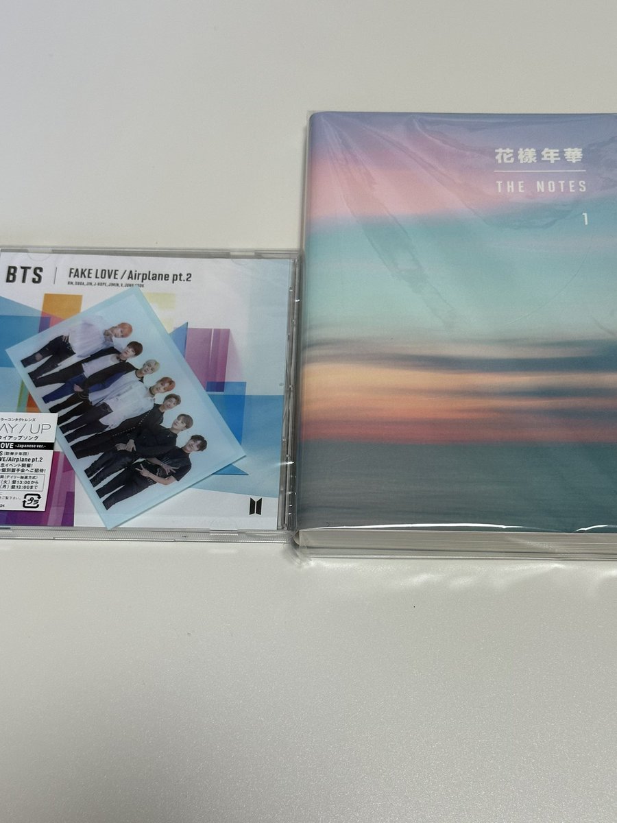 Transaction007's tweet photo. 방탄 굿즈
굿즈 모두 미개봉
방탄 콘서트 굿즈 스티커 앨범 책 양도합니다

방탄 아미 bts photocard 럽셀콘 뉴욕 유럽 남준 석진 윤기 호석 지민 태형 정국 위버스 윙즈 dvd 럭드 교환 2015 화양연화 온 스테이지 화온스 DVD 디비디 2017 2018 2019 2020 memories 공식 윙파콘 윙즈 https://t.co/j47FEpqjpJ