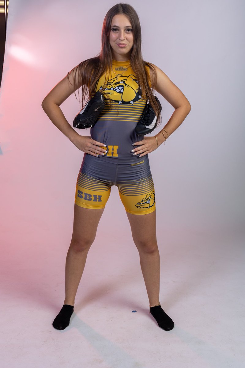 SafyraSant87372's tweet photo. Due to the very recent unfortunate news of Alderson Broaddus University getting shut down. My recruitment is currently open, jumper/ mid distance track &amp; field athlete. DM’s are open!! My email is: safyrasantos0823@gmail.com Instagram: @safyra.23 #trackandfield https://t.co/Xxi3krOq3u