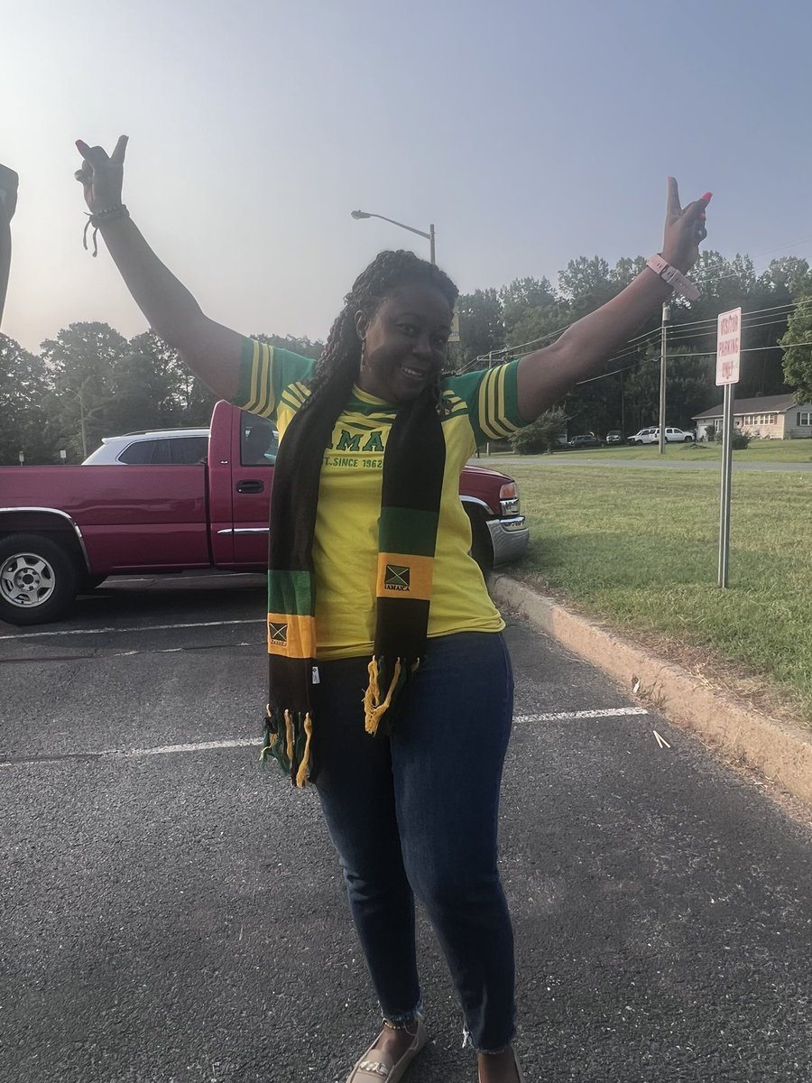 TaviannaPrince's tweet photo. Happy Emancipation Day, Jamaica 🇯🇲 🇯🇲🇯🇲🇯🇲. Repping our colors today here in Stafford, VA @ParticipateLrng  #UnitingOurWorld https://t.co/CK6nxSZIik