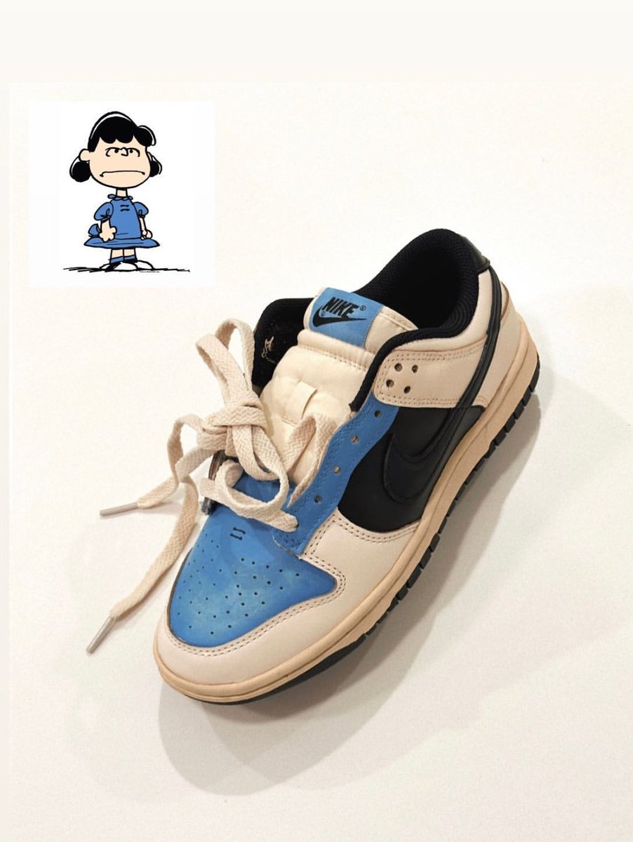 JustFreshKicks's tweet photo. Nike Dunk Low "Lucy" customs 🦋 https://t.co/psD7v8usXh