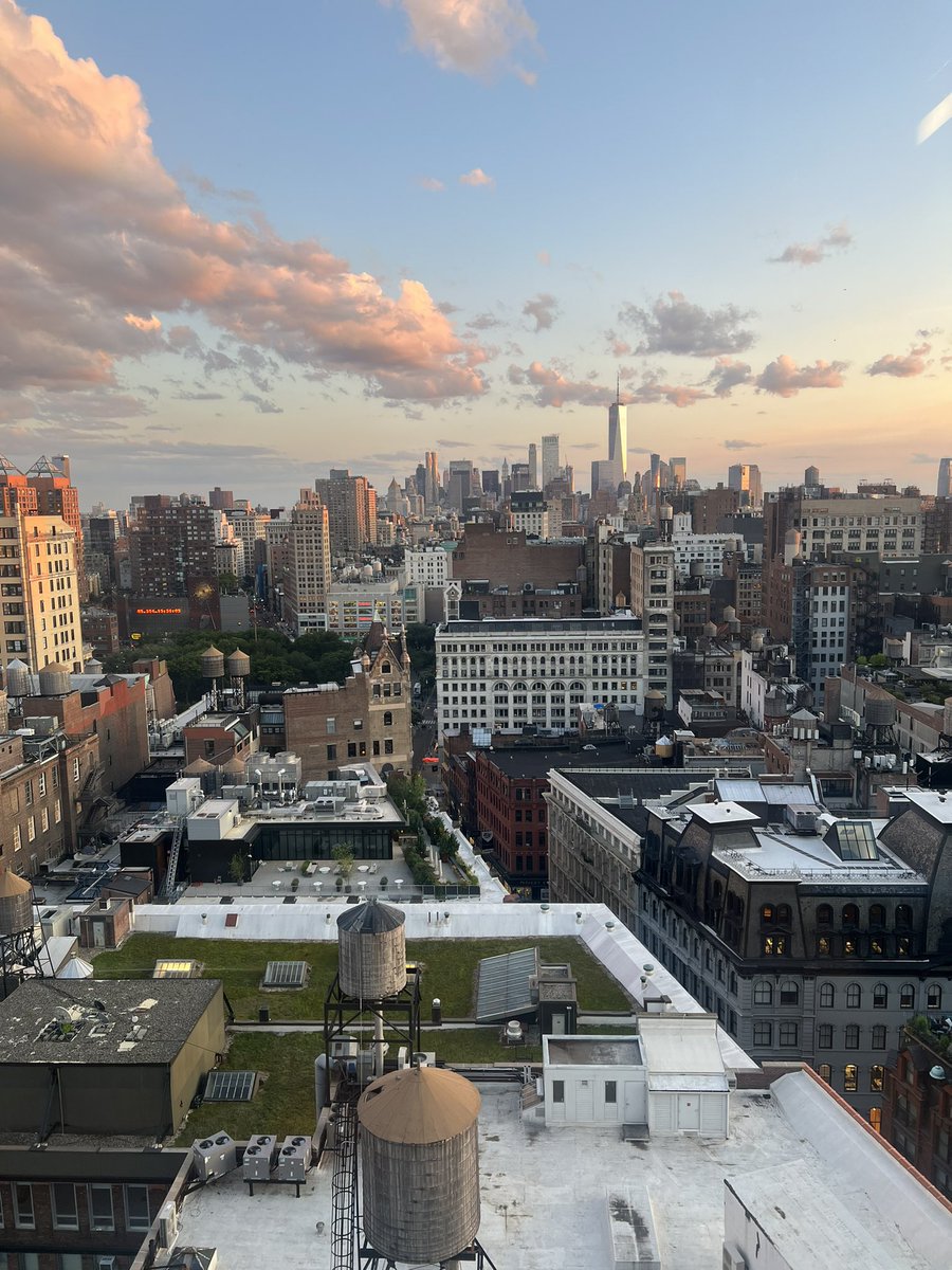 sunsets at the <a href="/merge_api/">Merge</a> office 😌