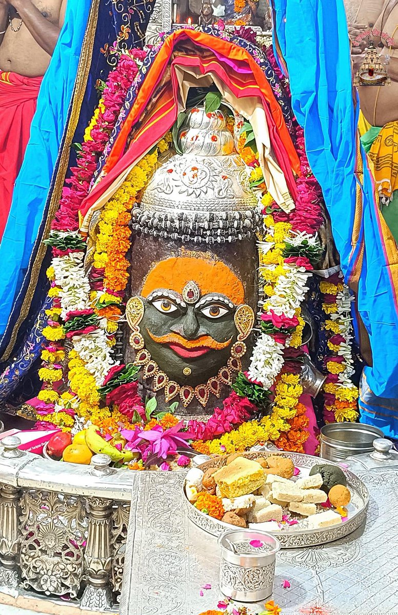 KailashOnline's tweet photo. जय श्री महाकाल 🚩🚩🚩 https://t.co/asv0Ux6txD
