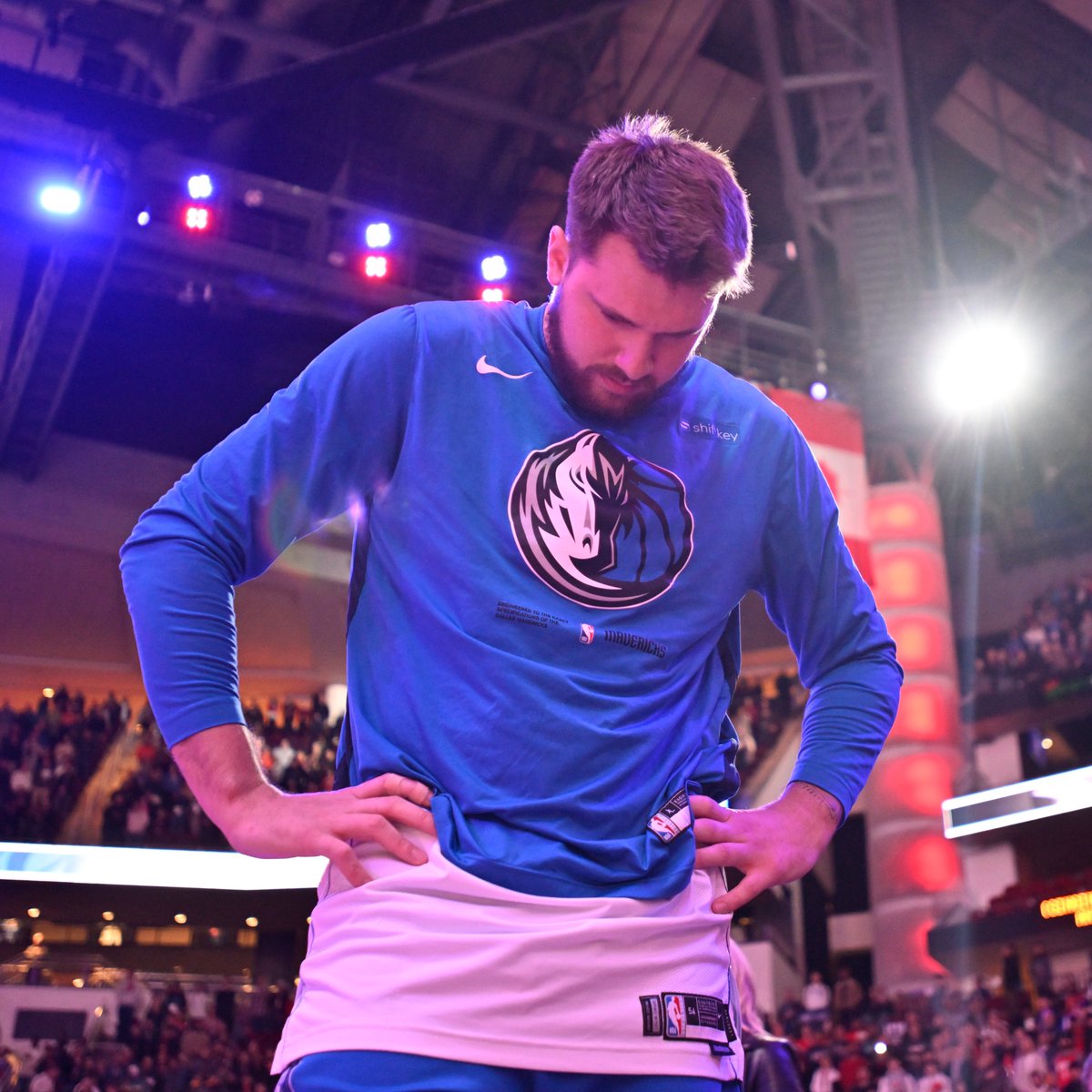 30Tamim's tweet photo. Mavs former head coach Rick Carlisle says Luka will win MVP this year https://t.co/Sl4m4AVcbQ
