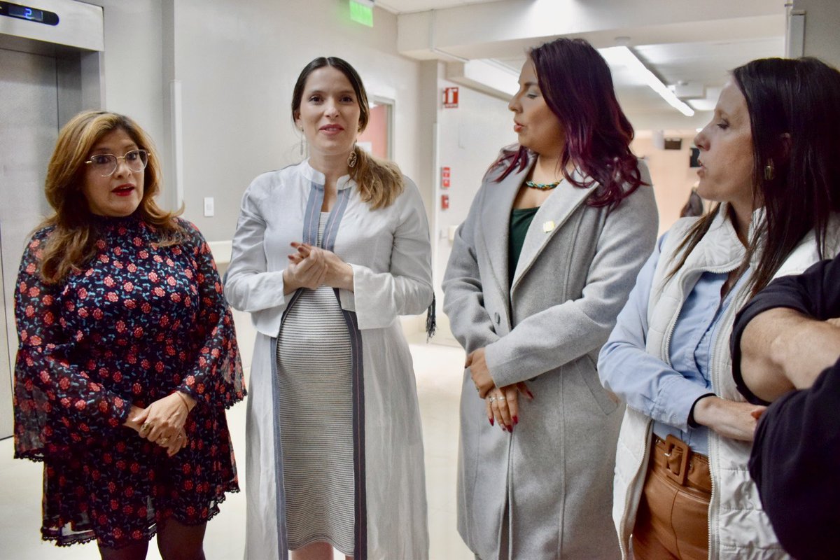 Visitamos junto a mis compañeras concejalas la <a href="/udecuenca/">UCuenca</a> y el 
<a href="/hospitalcuenca/">Hospital Municipal de Cuenca</a> ,observamos los espacios que han adecuado estas instituciones para las mujeres que se encuentran en periodo de lactancia ✅Pronto presentaremos el proyecto de ordenanza de apoyo a la lactancia materna