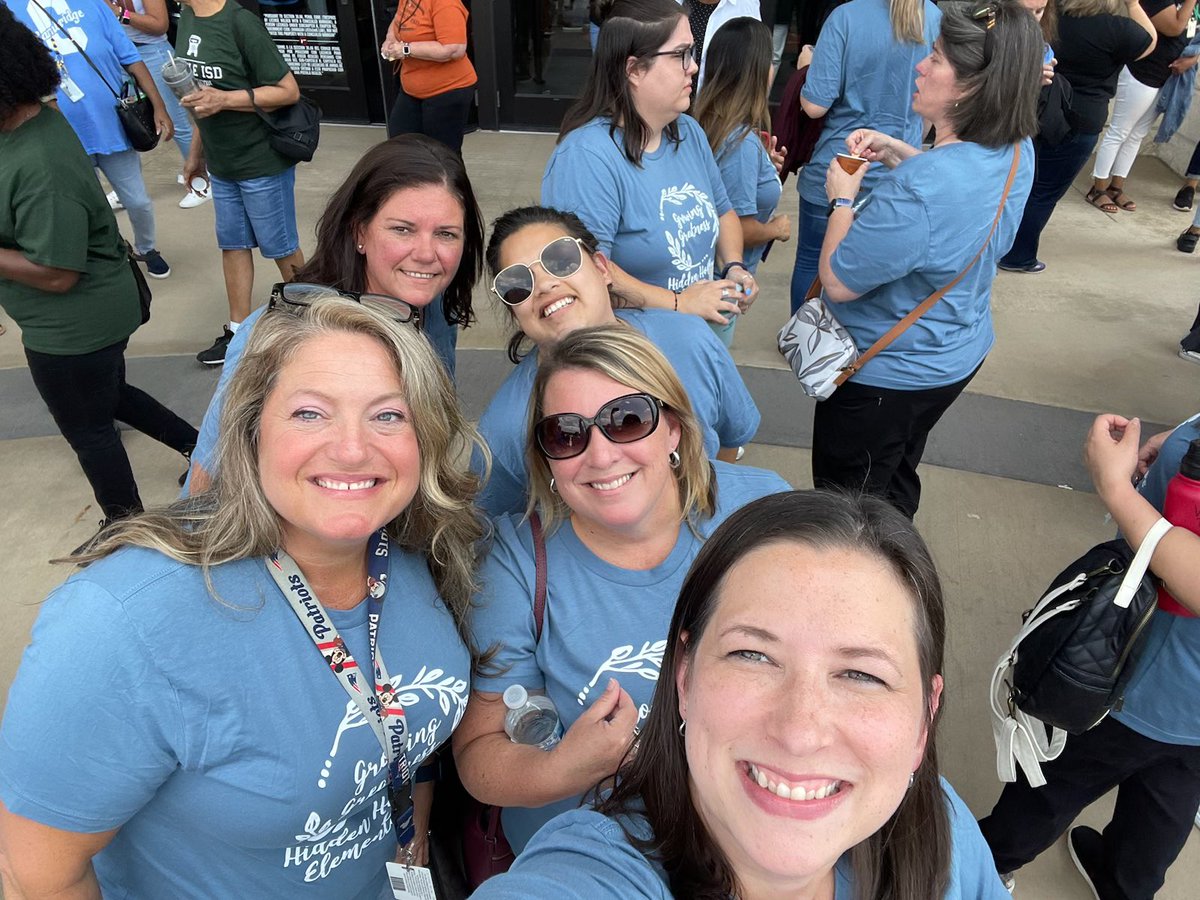 Convocation 2023-24! Best 2nd grade team ever! <a href="/HumbleISD/">Humble ISD</a> <a href="/HumbleISD_HHE/">Hidden Hollow Elementary</a>  <a href="/MeghinScott/">Meghin Scott</a> <a href="/ShatzerAmy/">Mrs. Shatzer</a> <a href="/SteinJeralisa/">Jeralisa Stein</a> <a href="/MrsWilkes_HHE/">Natalie Wilkes</a> <a href="/ElizabethFagen/">Liz Celania-Fagen</a>