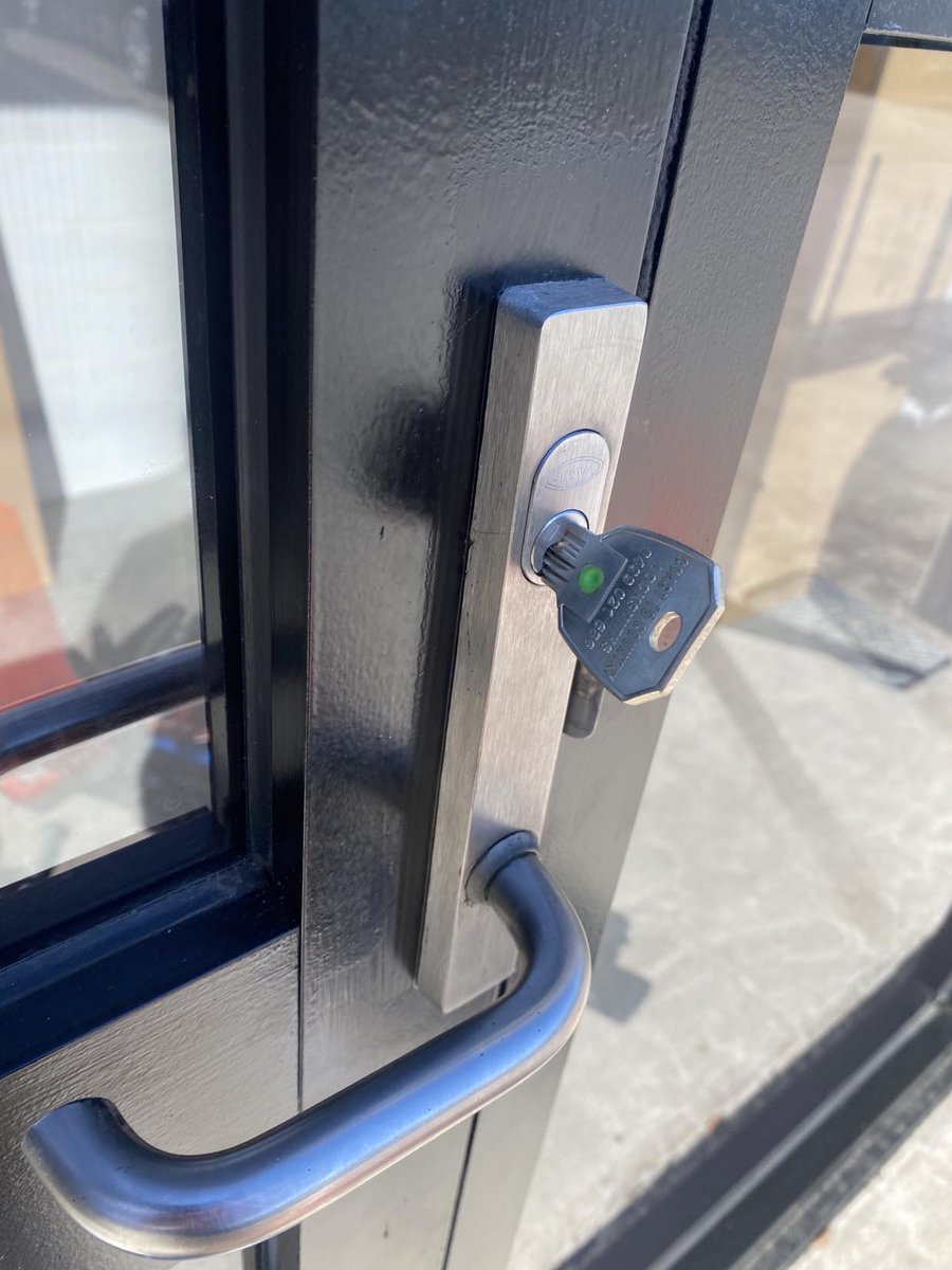 CTCLocksmiths's tweet image. New Sigma X Restricted key system installed!

#sigmaX #locksmith #restrictedkey #localbusiness #keys #locks #commercial #Queensland