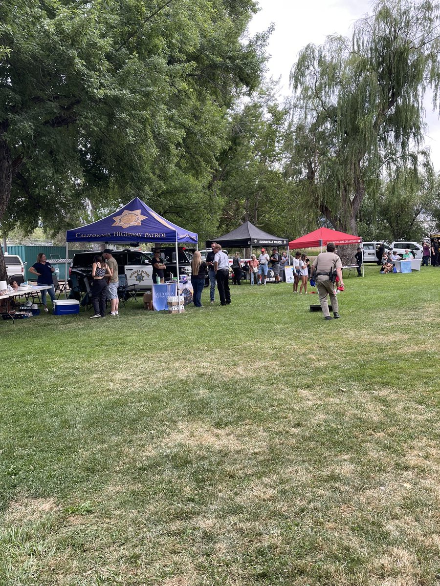 CALFIRELMU's tweet photo. National Night Out in Susanville. Come on down and meet our local safety agencies. https://t.co/vcW4wkCxGr