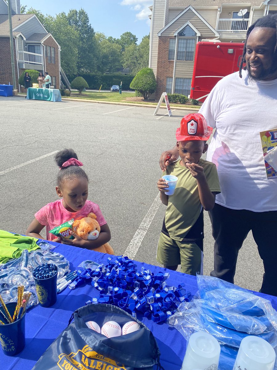 play_police's tweet photo. So much fun! @raleighpolice #NNO2023 #buddieswithbadges https://t.co/uFC4DOUqHJ