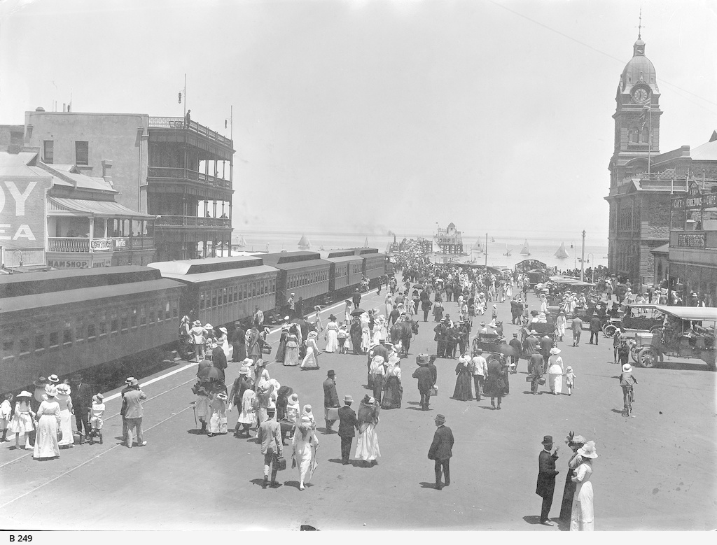 AdelaideMetroSA's tweet photo. Celebrating 150th years of services on the Glenelg line! 🎈🚂🚃

On this day in 1873, the line opened for the first time, although it was steam trains – rather than trams – that made the journey between Moseley Square and Adelaide. 🚂💨

📸@SLSA , Tramway Museum St Kilda https://t.co/JQkuf2q5Dr