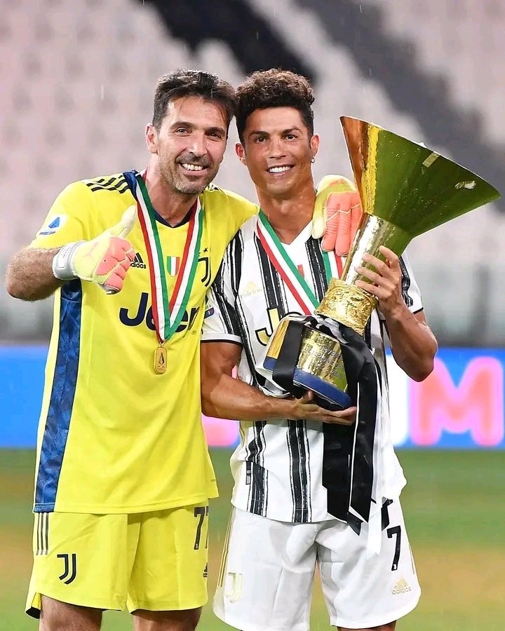 extinct777's tweet photo. OFFICIAL: Gianluigi Buffon retires from football.
What a player & what a career! 👏🏻❤️
#Buffon
#retirement
#classicplayer
#Parma
#Italy
#Ronaldo𓃵
#juventus
#PSG
#piedmontecalcio
#goodbye https://t.co/fZcTAXZ2l5