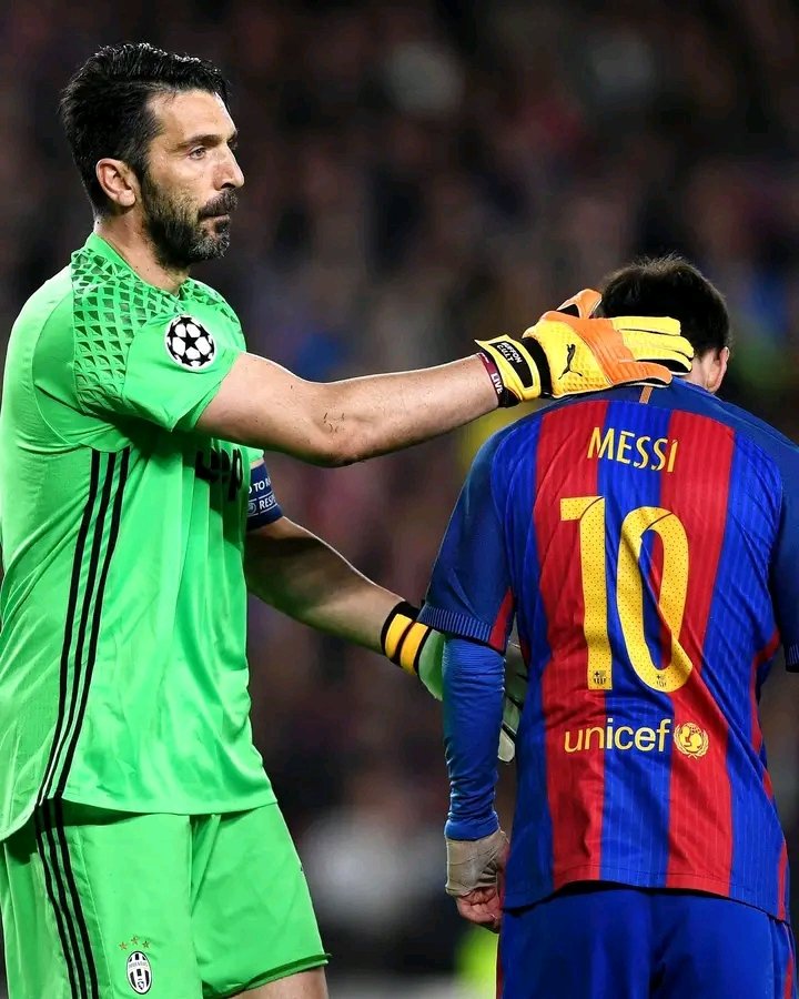 extinct777's tweet photo. OFFICIAL: Gianluigi Buffon retires from football.
What a player & what a career! 👏🏻❤️
#Buffon
#retirement
#classicplayer
#Parma
#Italy
#Ronaldo𓃵
#juventus
#PSG
#piedmontecalcio
#goodbye https://t.co/fZcTAXZ2l5