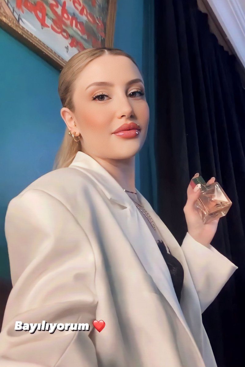 bursin_ercel's tweet photo. High quality 🌟💗
@Tugcealeyna97 👸🏼
#tuĝçe 
AlgıyıBırak ÖyküSerter https://t.co/2fsfJW0et5