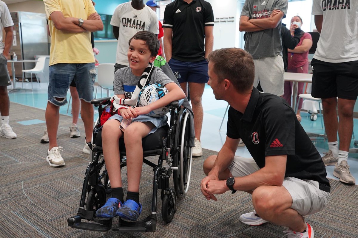 Made some new friends today! Thanks to <a href="/Madonnarehab/">MadonnaRehabHospitals</a> for having us out.