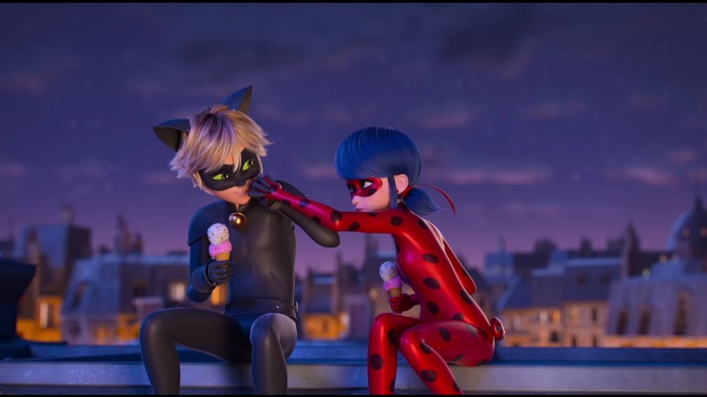 ambitiouschat's tweet image. #MiraculousAwakening 
chat noir knew DAMN WELL what he was doing here and i loved every second of it!!!!