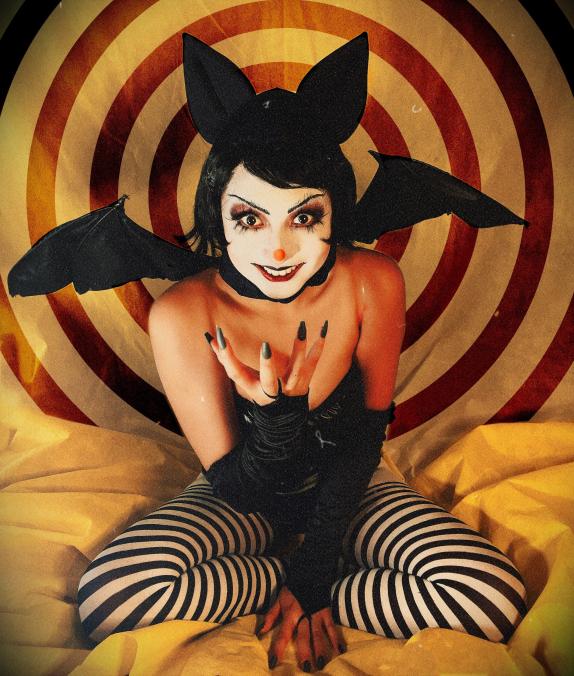 clown week day 1: my bat look!