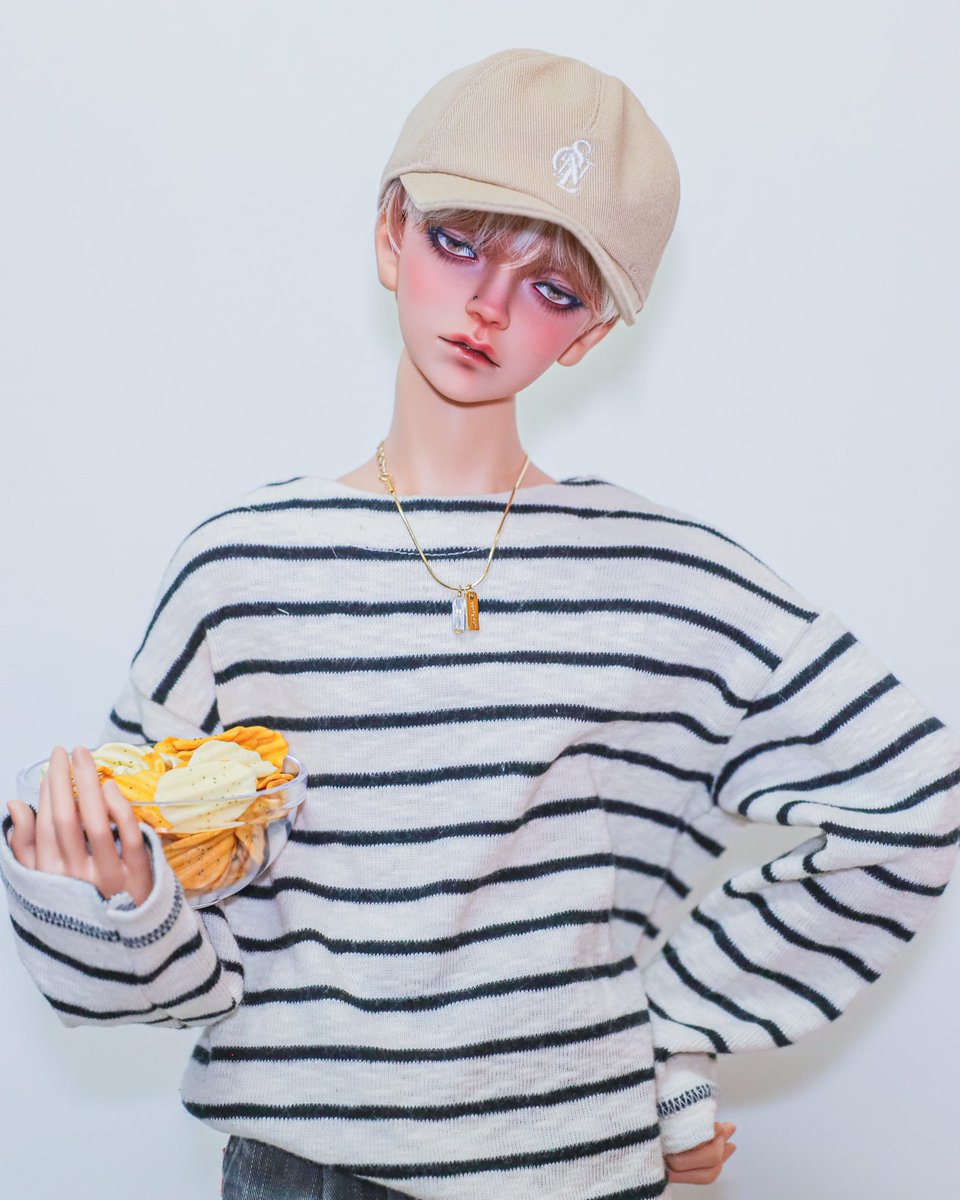 violachang0987's tweet photo. 「想吃嗎?不吃拉倒。」
「愛吃不吃隨便你。」
—
Homework 212/365
#bjd #dollswitch #fromswitch #switchdoll #球体关节人形 #스위치인형 #스위치돌 #inmtc #myhomework365 #canonphotography #canoneosrp https://t.co/LEY9XBWQPN