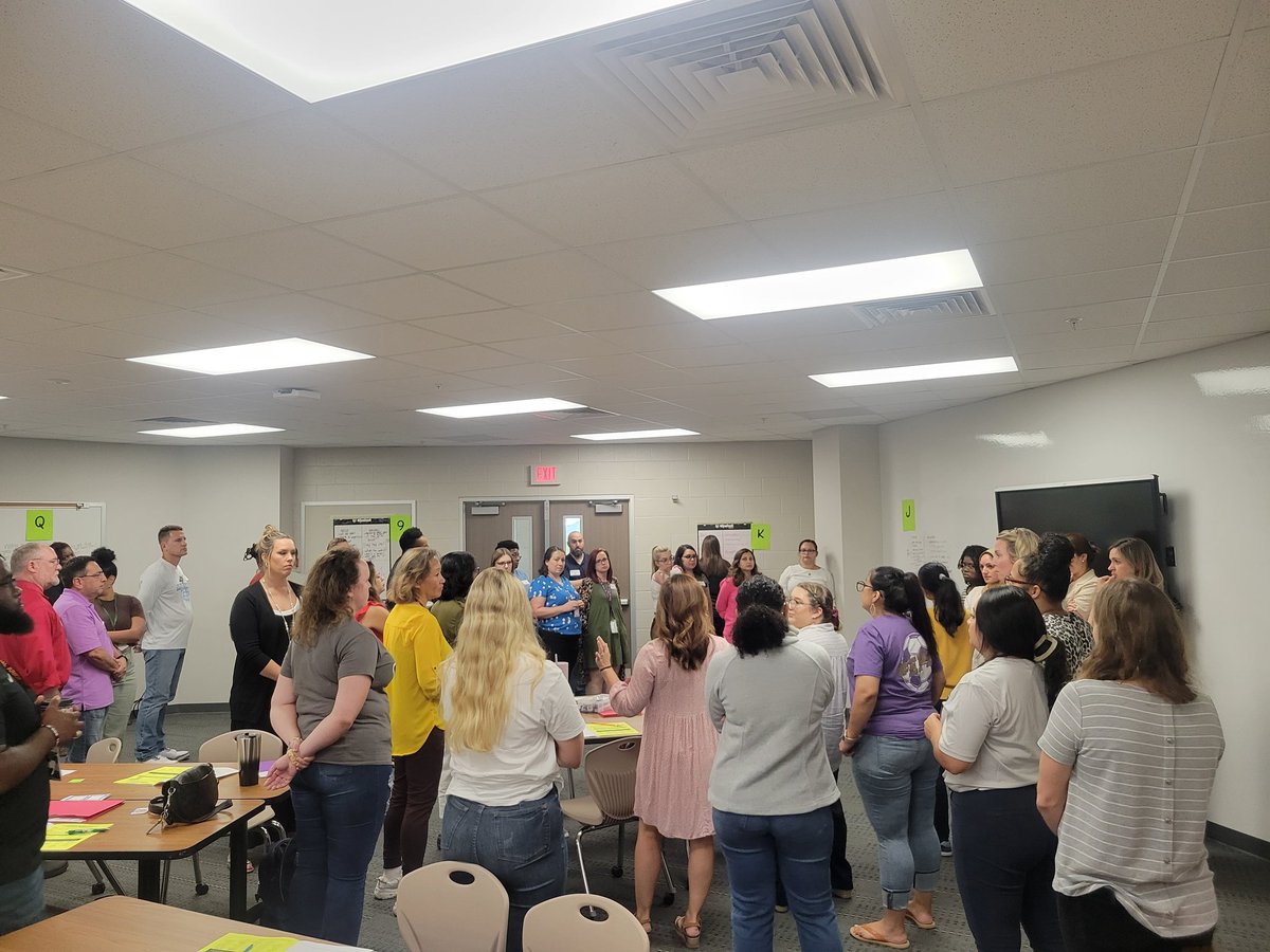 JoleneCasteel19's tweet photo. @katyisd New JH math Ts learning together! Thanks @MMStutts11 for a great day of collaboration and learning! https://t.co/O7Tlz5ExJ3