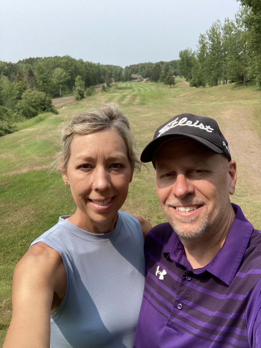BBCoachV's tweet image. Golf at Gunflint Hills - Grand Marais MN ✅
Kayak at Devil Track Lake ✅
Hike to Pigeon River Falls on 🇺🇸🇨🇦 border
Supper at Thunder Bay, ON 🇨🇦
Not a bad anniversary day, eh?

#GotThePassports??
