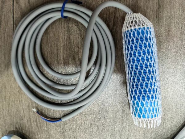 Kjtsensor2009's tweet image. KJT capacitive proximity switch 
It can detect not only metal objects, but also non-metallic objects
It can be in direct contact with the medium or "perspective" through the container wall (non-conductive material)
Attn: Una
Whatsapp:+86 18061636257
#capacitiveproximitysensor
