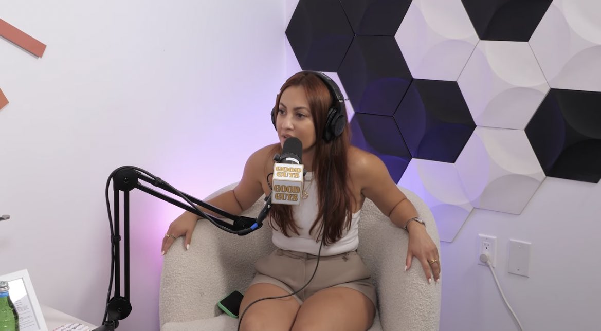 PopCrave's tweet photo. Francia Raisa shuts down rumors that she was forced to donate her kidney to Selena Gomez: 

“I’ve said this before… I just felt it in my heart. I knew I was a match. I knew it was gonna happen. No one forced me to do anything. It came out of the genuine kindness of my heart.” https://t.co/sS6D6qc7wR