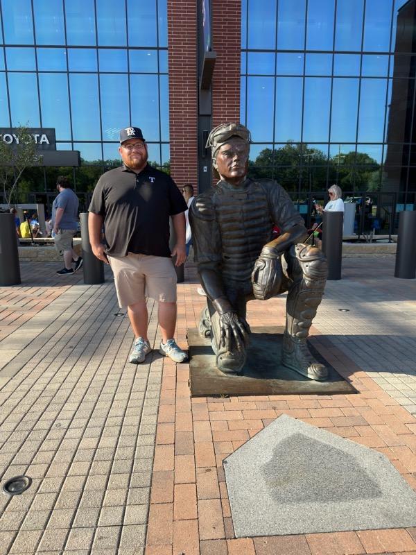 Bos602's tweet photo. #LFGRangers #globelife https://t.co/4nl9b40K2y