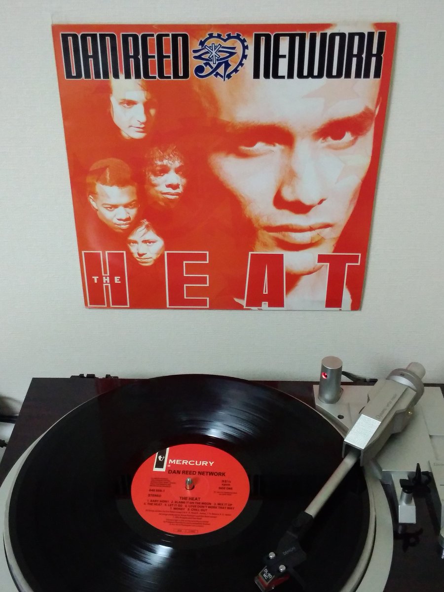 trhmnkn691's tweet photo. Dan Reed Network - The Heat (1991)
#nowspinning #nowplaying #vinylrecords #アナログレコード
#vinylcommunity #vinylcollection #recordcollection
#rock #funkrock #synthrock
#danreednetwork https://t.co/qnlIr6BoA9