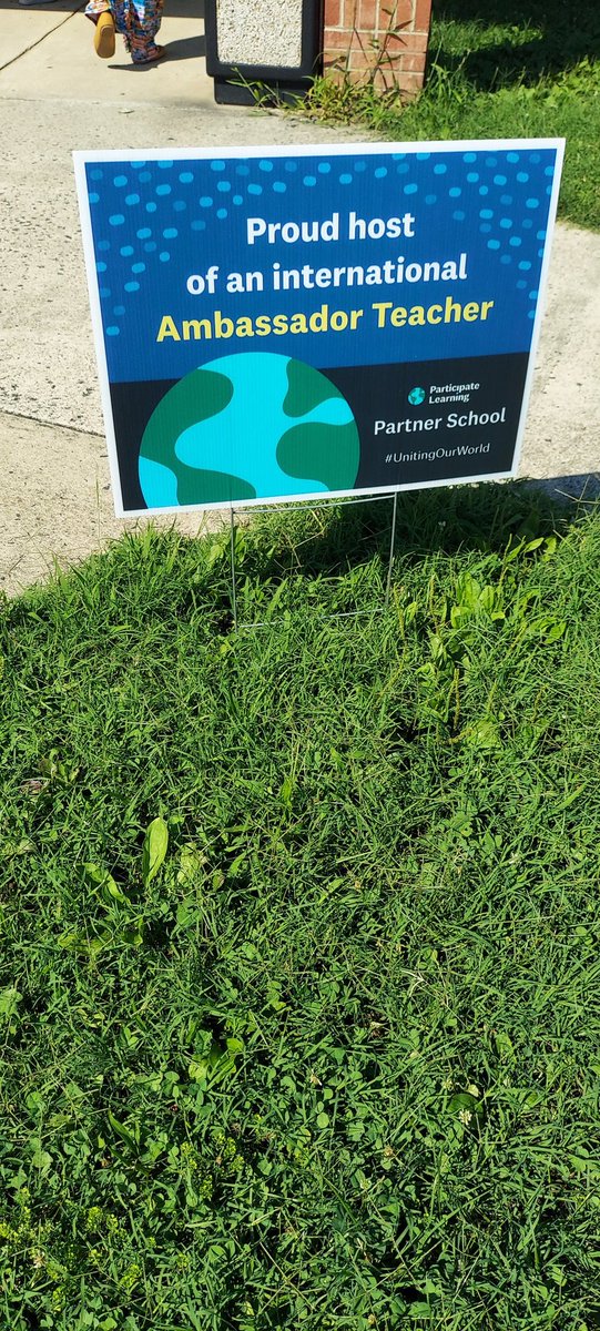 davia_samms's tweet photo. Can you tell that @MountEagleES is happy to be hosting their ambassador teachers? The sign is a give-away right?😊🌏 Classroom set-up in the coming days and @MountEagleES has been most supportive! I'm blessed to have joined this team! #unitingourworld @ParticipateLrng https://t.co/Dt2jzV7BVp