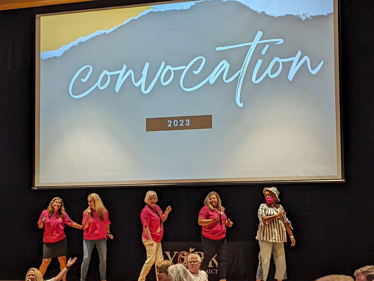 Today our staff celebrated the beginning of the 2023-2024 school year at the YSD1 convocation. Today we also celebrated our teacher of the year, Ms. McCall, and our support staff member of the year, Mr. Aksenov. We showed our spirit and The Husky Way! 
#LivingtheHuskyWayHSE