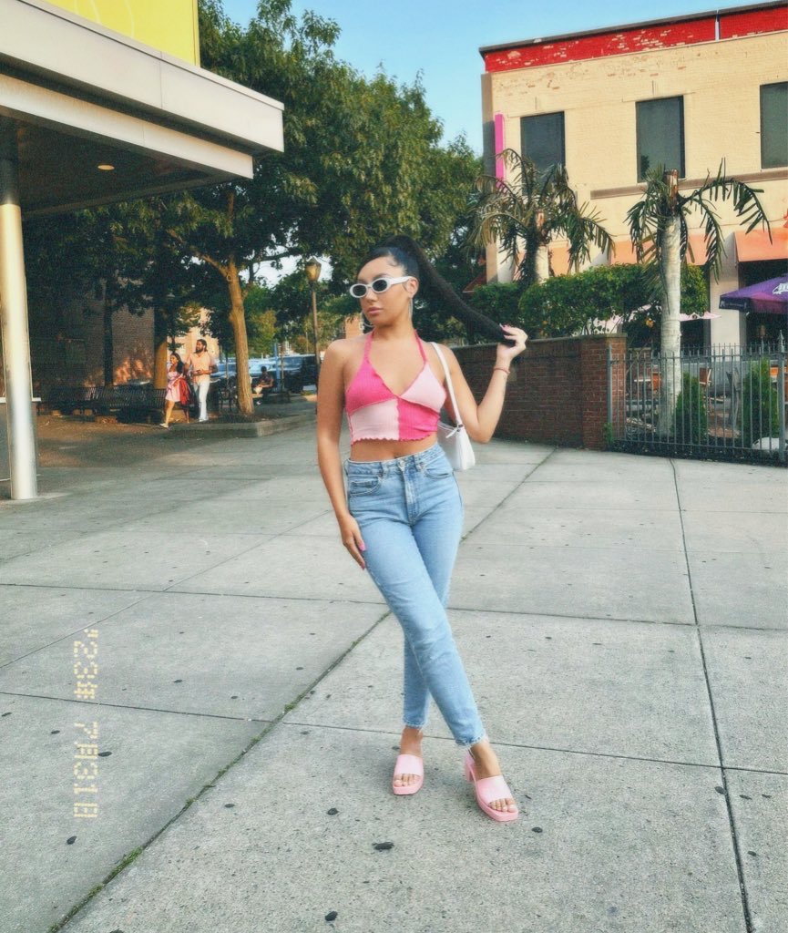 Princessm0net's tweet photo. A Barbie you can’t play with 🩷 https://t.co/vGYOUVcwHw