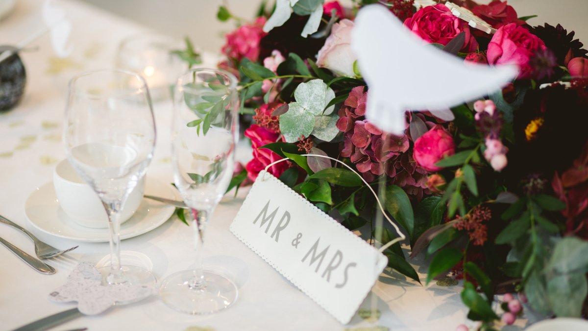 BrioTrends's tweet image. ✨ Elevate Your Big Day ✨ Discover How Elegant Wedding Table Runners Set the Perfect Tone! 💍 #WeddingInspiration #WeddingDecorIdeas #TableRunners

mtr.cool/apbqjnifyf