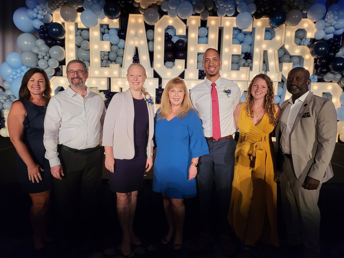 Great time celebrating our FBISD Teachers of the Year <a href="/Region4ESC/">Region 4 ESC</a> <a href="/FortBendISD/">Fort Bend ISD</a> <a href="/DHS_Vikings/">Dulles High School</a> <a href="/SME_Sparklers/">Sugar Mill Elementary</a>