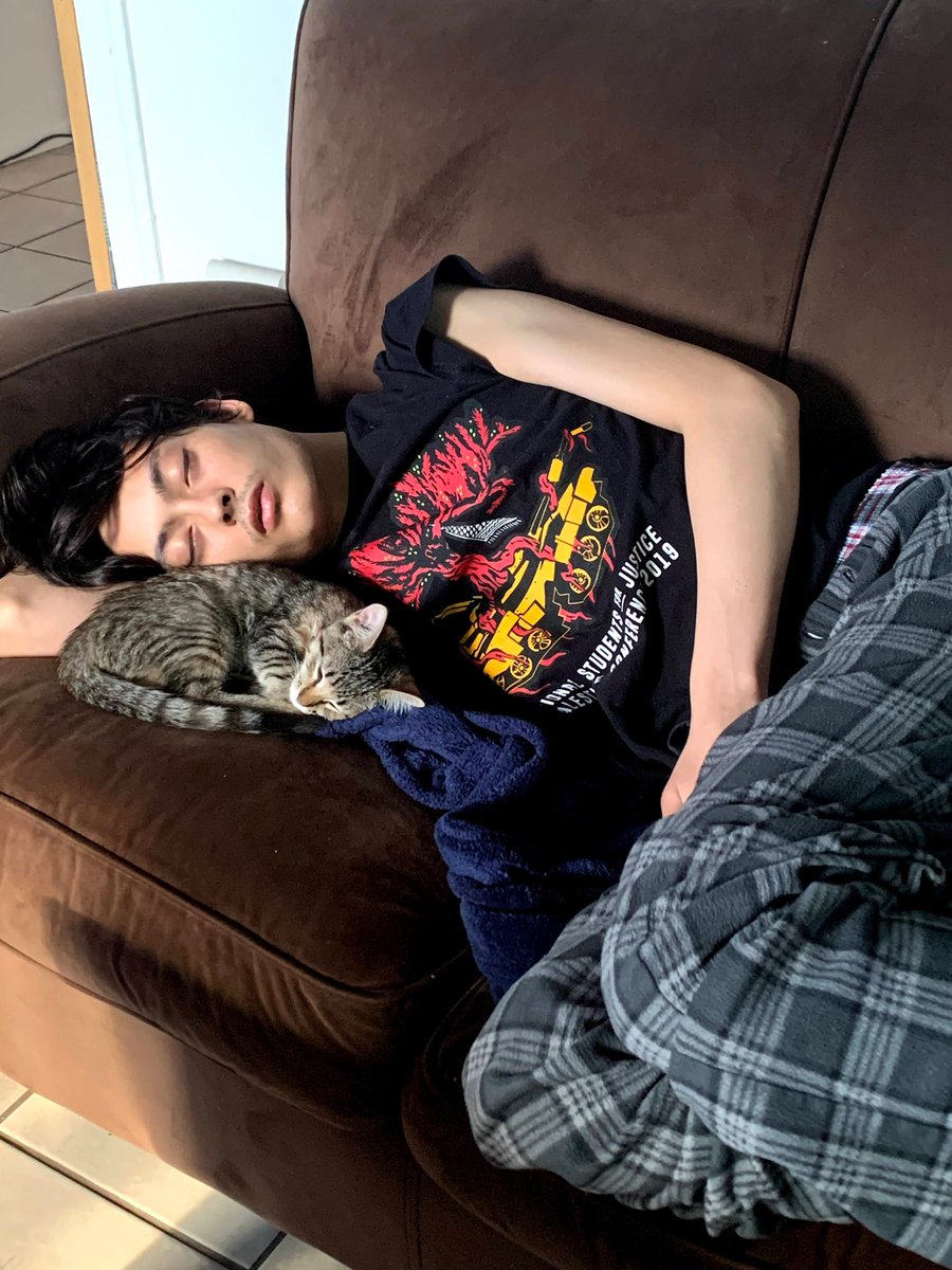 missingrileyh's tweet photo. It has been 18 weeks since Riley first went missing. 

For those of you who don’t know Riley adopted Pockets when she was about 3 months old. These two have been inseparable since then, Pockets misses Riley just like all of us! 

We continue to hope for Riley’s safe return. https://t.co/9SKx3U4bPm
