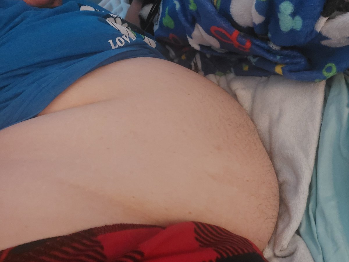 BUTCHER_HUFF's tweet photo. mmhhhfff.. I'm a little hungry.. all those calories go nowhere! Ugh!
.
.
#fat #transgainer #gainer #ftmgainer #bator https://t.co/1B4amhYLsM