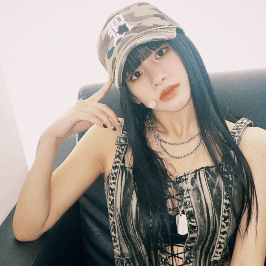 sugwrcoat's tweet photo. Thanks for the opportunity, The Show! I had so much fun performing Sugarcoat. Hope to do it more times. Also, thanks to all the Kissiez that came to watch the stage. You don't have idea of how amazing you all are. 💋 https://t.co/OKYgJntrM6