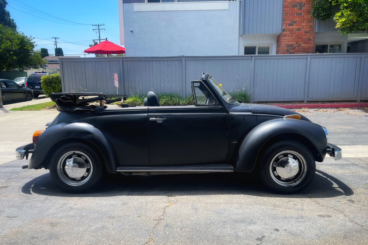 Vintageclash's tweet photo. The come up was real… still a ways to go… refuses to die! #aircooled #fuelinjected #superbeetle #volkswagen #ratrod #mooneyes https://t.co/F0qdgDBnW1