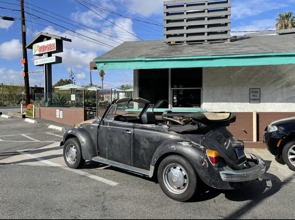 Vintageclash's tweet photo. The come up was real… still a ways to go… refuses to die! #aircooled #fuelinjected #superbeetle #volkswagen #ratrod #mooneyes https://t.co/F0qdgDBnW1
