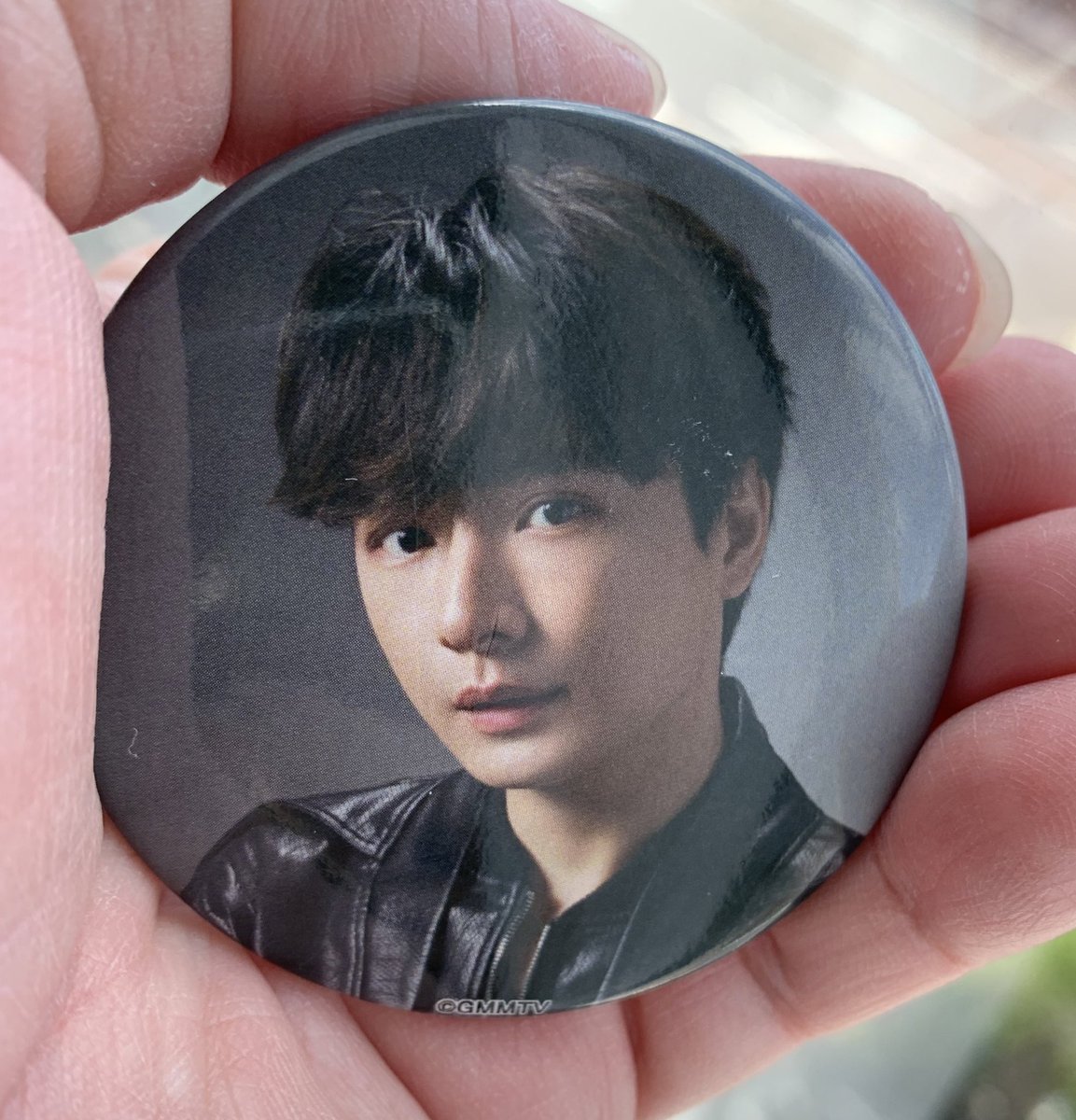 Enewskha's tweet photo. ถ้าติดเทรน อันดับ 1-3
แจกเข็มกลัดสุ่ม”คริส” จากงาน
#GMMTVMUSICONxTOKYO
1 อัน มีอันเดียว😭😭😭
โพสต์ติดแทก และ คำว่า 👇🏻👇🏻👇🏻
Congrats Call Me #KristCallMe6M
แคปโพสต์มาแปะตอบข้างล่างนี้นะคะ พร้อม ติดแทกที่รีพลายด้วย เย่
ข่อมครัช
ปล. นี่ของออฟฟิชเชี่ยลจริงๆนะ 😅😅😅 https://t.co/e0YnnqaI18