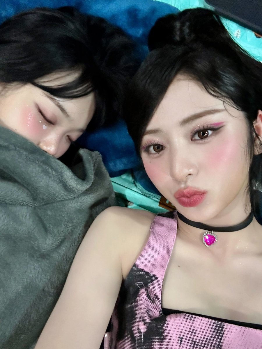 르세라핌 tweet media