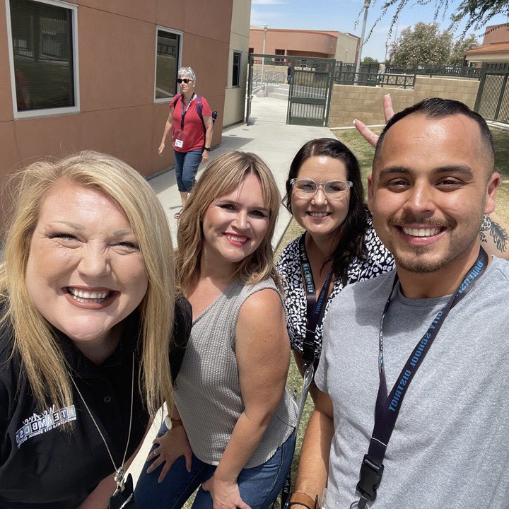 DamianVlsqz13's tweet photo. #TeamLongfellow is in the house! I am pumped and excited to be here learning alongside our team! ππ½π€
#WeAreTeamBCSD #LancerStrong https://t.co/PU6OCrWiWb