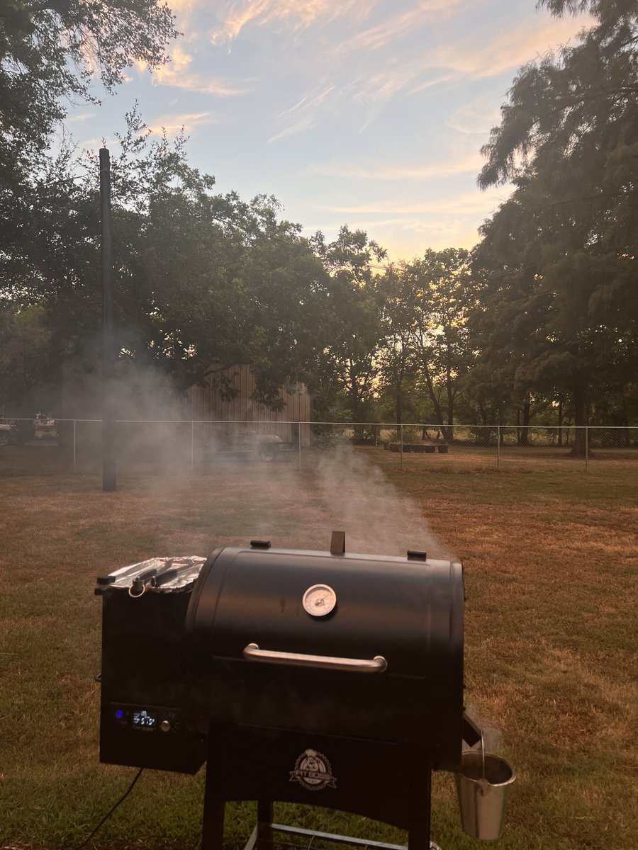 hotlneblng_'s tweet image. Proof of grill 🥩