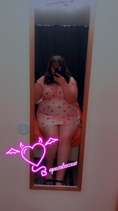 Tomorrows my birthday!!  ✨🌸😌🌸✨  Check out my links to find out how you can spoil me, then check your<a href="/tag/feet"class="tags"><span>#feet</span></a><a href="/tag/fetish"class="tags"><span>#fetish</span></a><a href="/tag/toes"class="tags"><span>#toes</span></a><a href="/tag/paintedtoes"class="tags"><span>#paintedtoes</span></a>