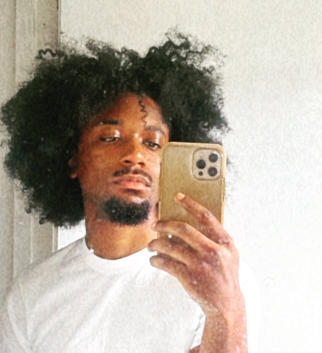 __kingpat's tweet photo. @cuteasstyy Nothing actually 😂🤷🏾‍♂️ https://t.co/R4gb0OZaHG