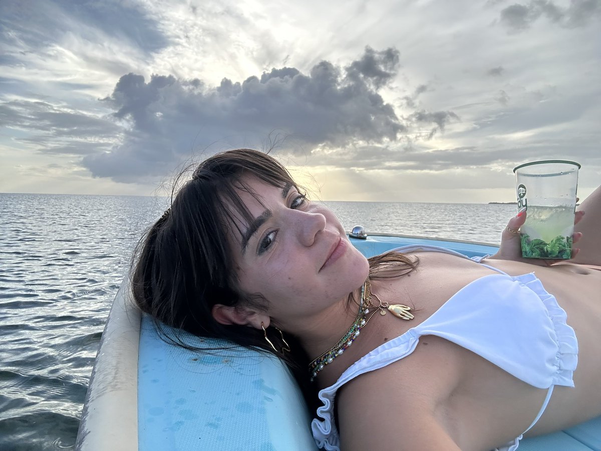 Carolina Isabel tweet media