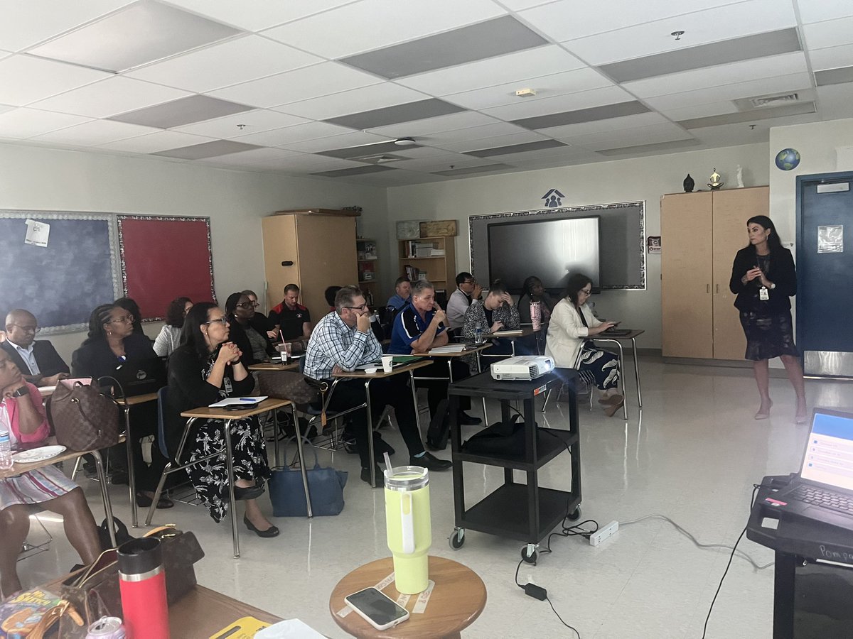ESEbroward's tweet photo. Week of Leadership is off to a great start! What an honor to present to our school site administrators. Together we are ready for the 23-24 academic year @browardschools https://t.co/tZDkuLsxA4