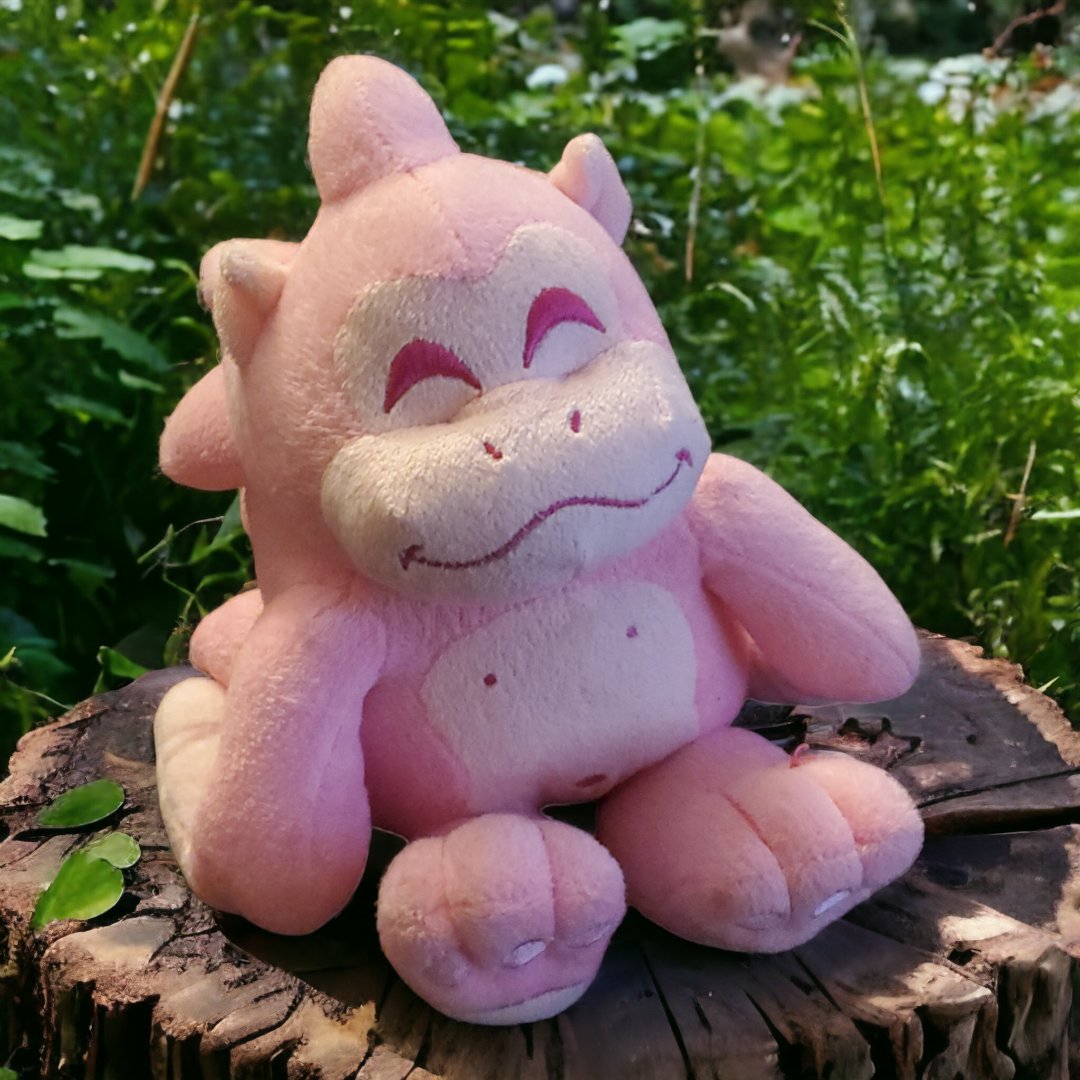 MouraBros's tweet photo. The Pink Gorilla from @PinkGorillaLLC loved hanging out in my game room, but feels just at home in the great outdoors 🐵
#pinkgorilla #pinkgorillagames #retrovideogames #retrogamecollector #retrogamecollection https://t.co/USJupOc83v